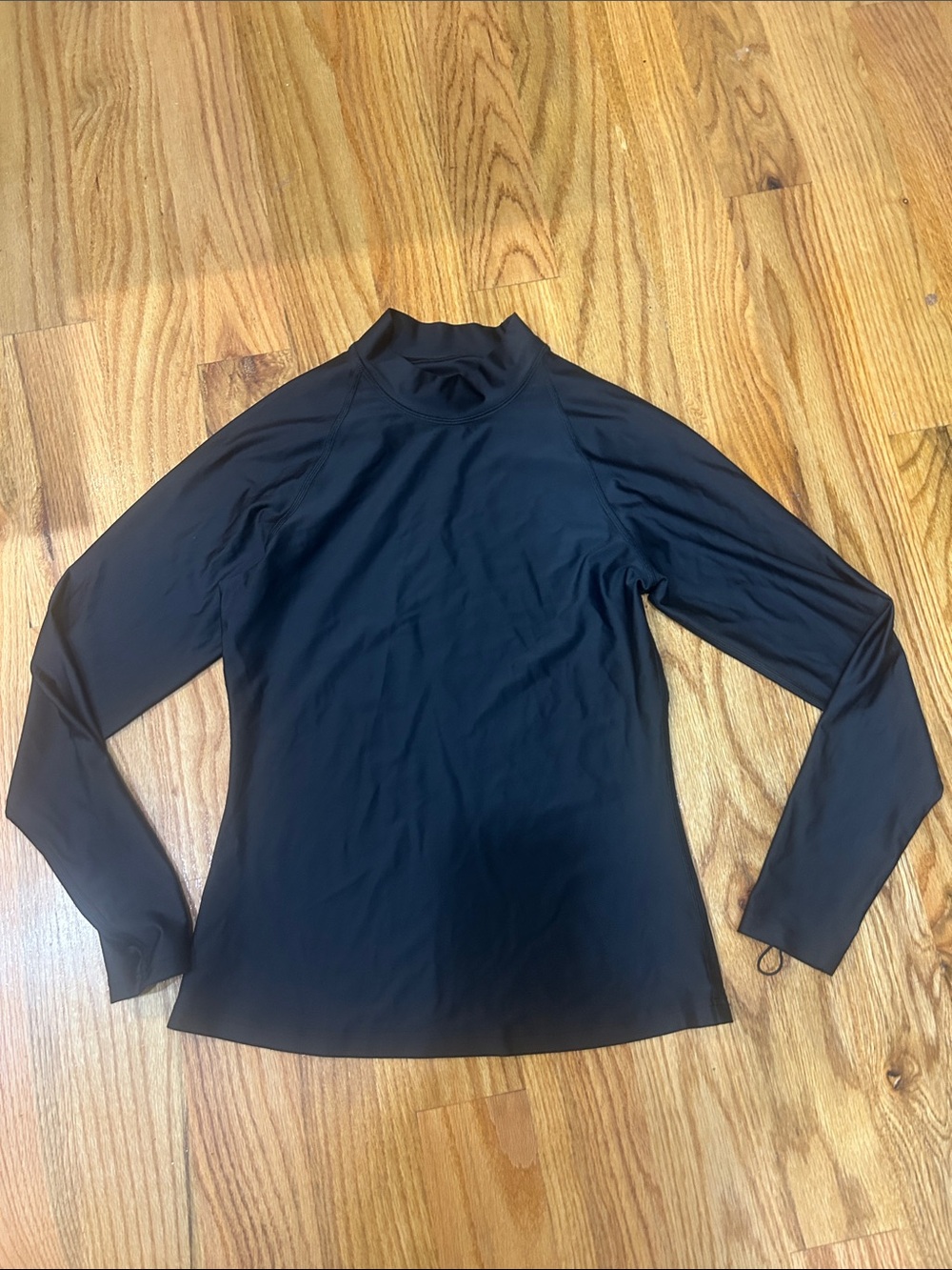Lululemon Waterside UVP Long-Sleeve Rash Guard Black Long-Sleeve Mock Neck Top